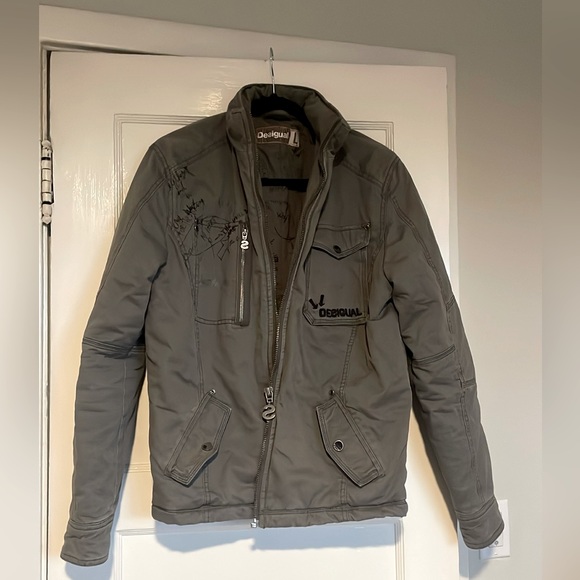 EUC Desigual Men’s Grey Bomber Jacket Sz M/L - Picture 1 of 11